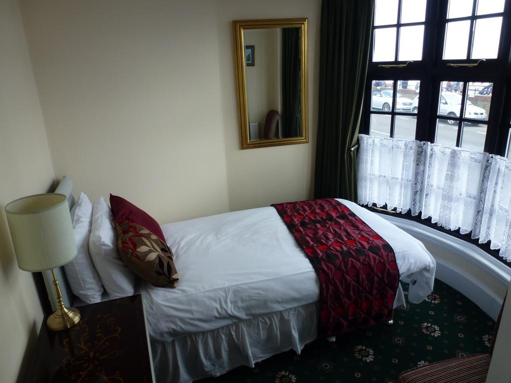 Royal Hotel (Adults Only) Eastbourne Exterior photo