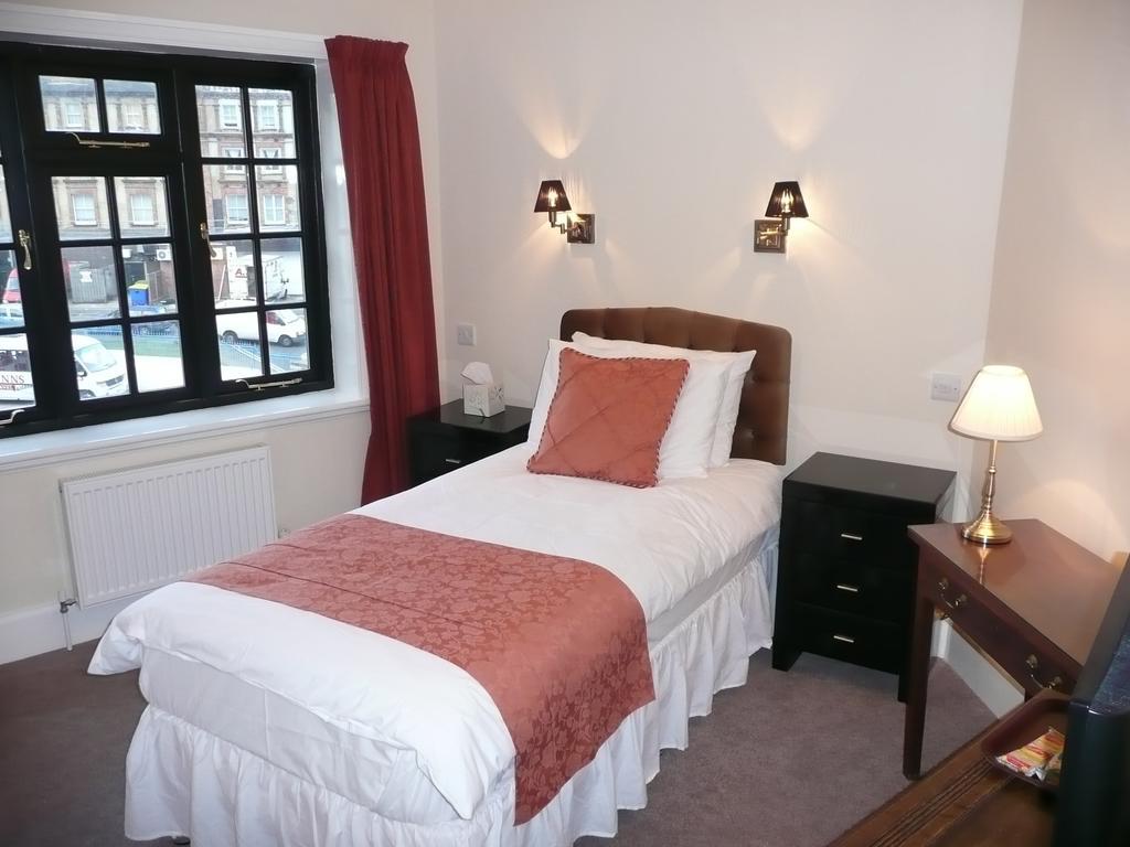Royal Hotel (Adults Only) Eastbourne Room photo